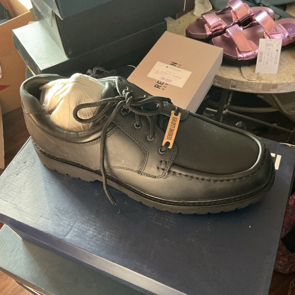 Dockers Black Leather Oxfords